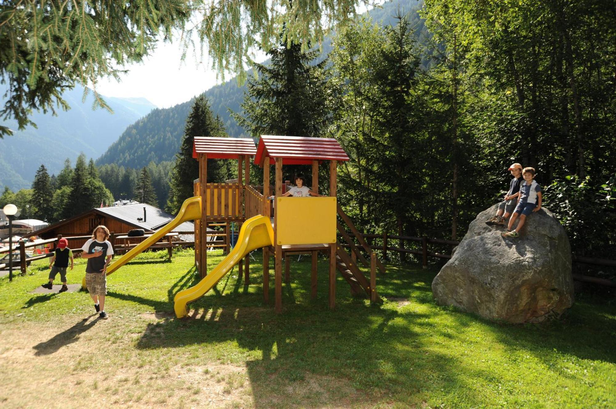 Hotel Alpino Wellness & Spa Peio Fonti Zewnętrze zdjęcie